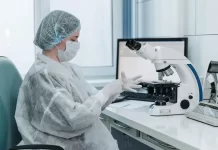 Jakie schorzenia można wykryć dzięki badaniu resztek pokarmowych w kale? lab-med.pl - 258-jakie-schorzenia-mozna-wykryc-dzieki-badaniu-resztek-pokarmo.webp