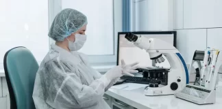 Jakie schorzenia można wykryć dzięki badaniu resztek pokarmowych w kale? lab-med.pl - 258-jakie-schorzenia-mozna-wykryc-dzieki-badaniu-resztek-pokarmo.webp